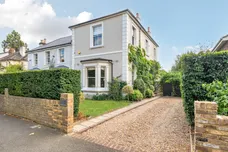 Vine Road, East Molesey, KT8 photo 1