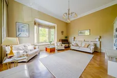Vine Road, East Molesey, KT8 photo 3