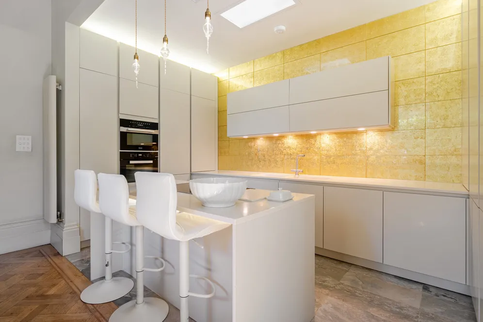 Vine Road, East Molesey, KT8 photo 5