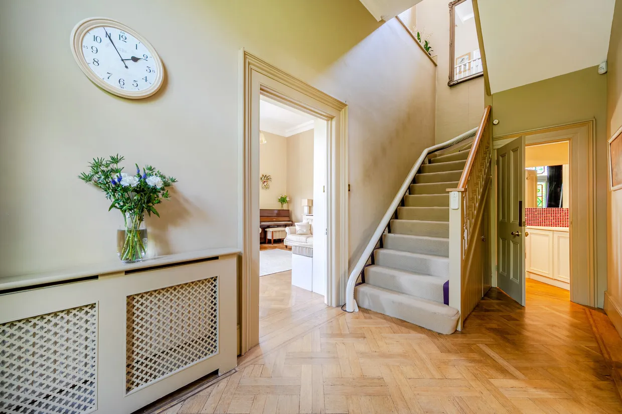 Vine Road, East Molesey, KT8 photo 9