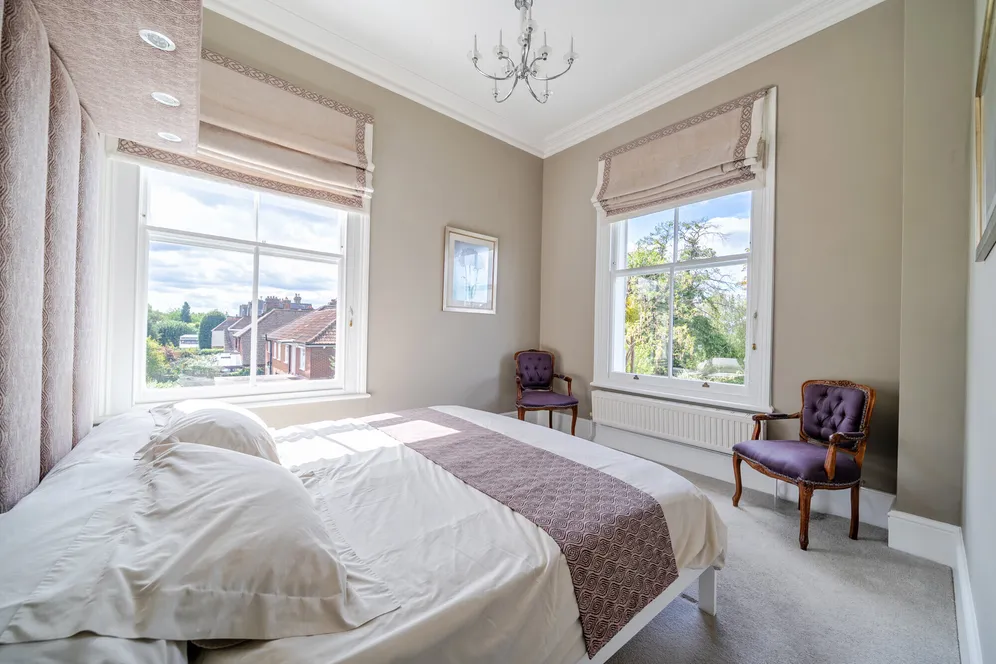 Vine Road, East Molesey, KT8 photo 11