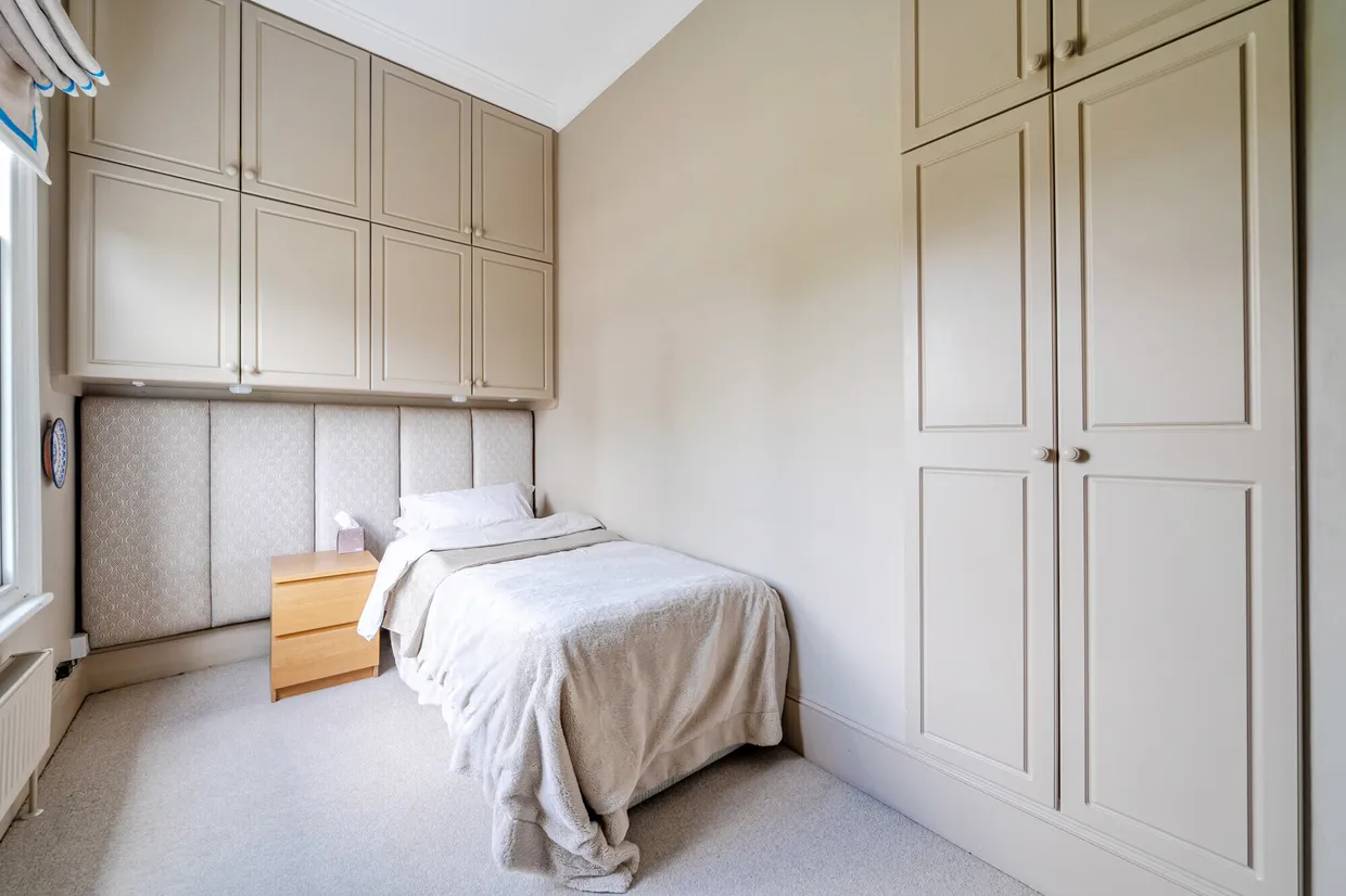 Vine Road, East Molesey, KT8 photo 14