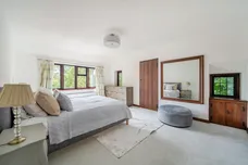 Esher Place Avenue, Esher, KT10 photo 8