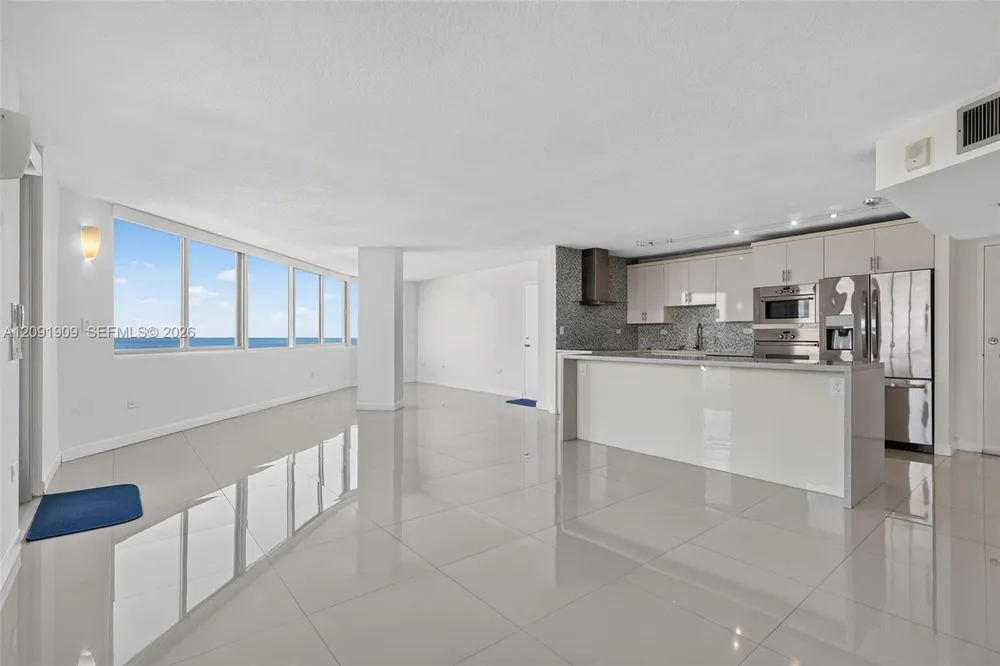 7135 Collins Ave, Miami Beach, FL 33141