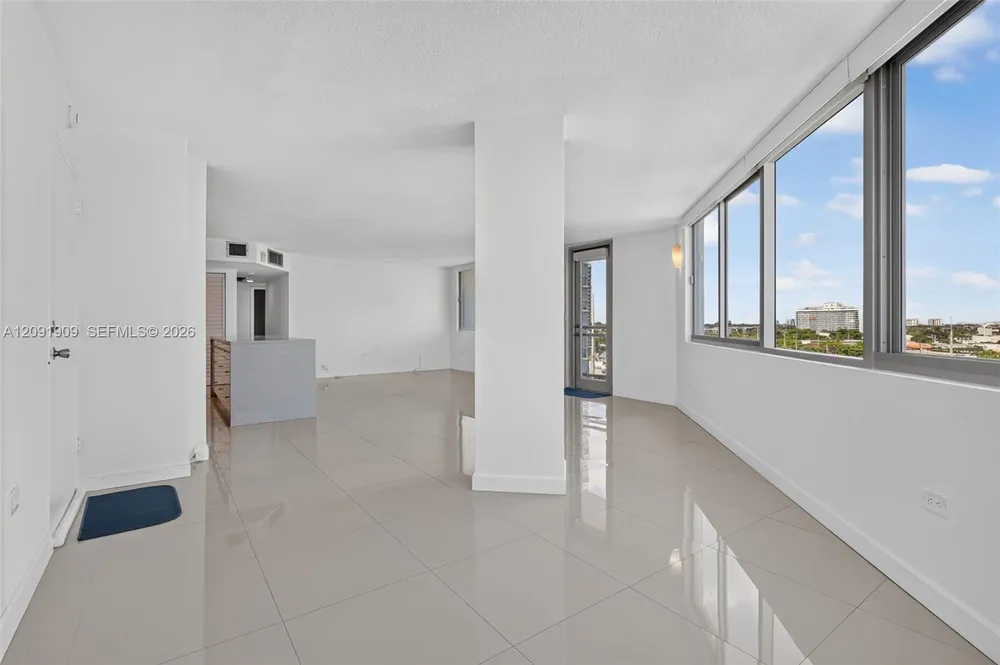7135 Collins Ave, Miami Beach, FL 33141