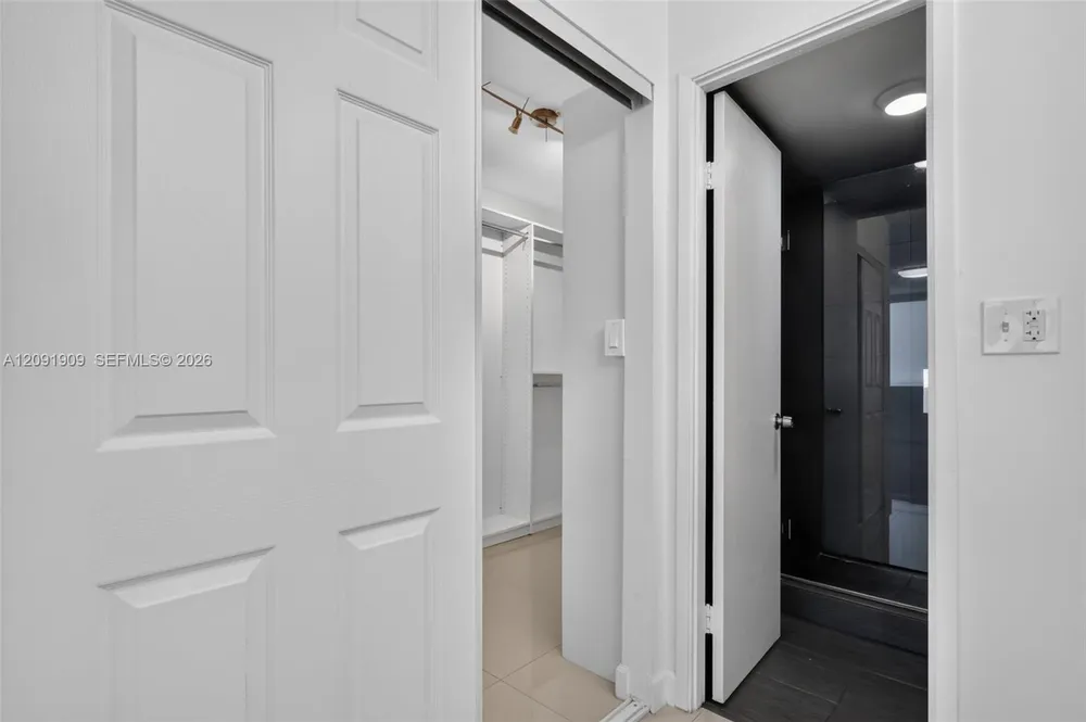 7135 Collins Ave, Miami Beach, FL 33141