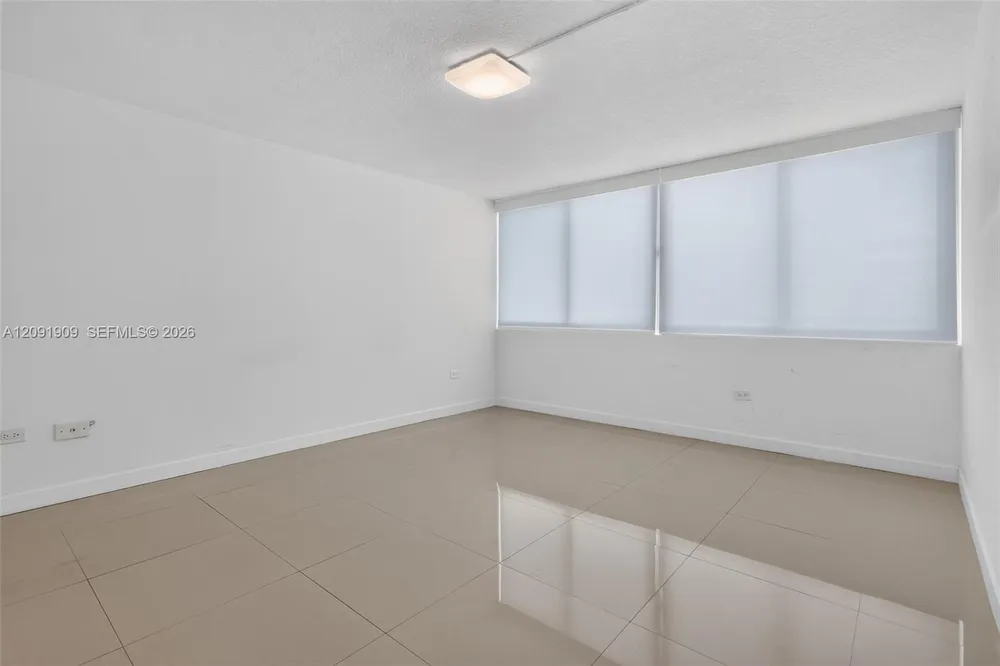 7135 Collins Ave, Miami Beach, FL 33141