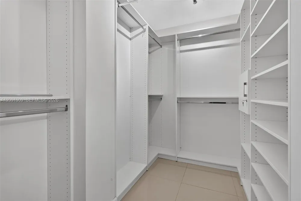 7135 Collins Ave, Miami Beach, FL 33141
