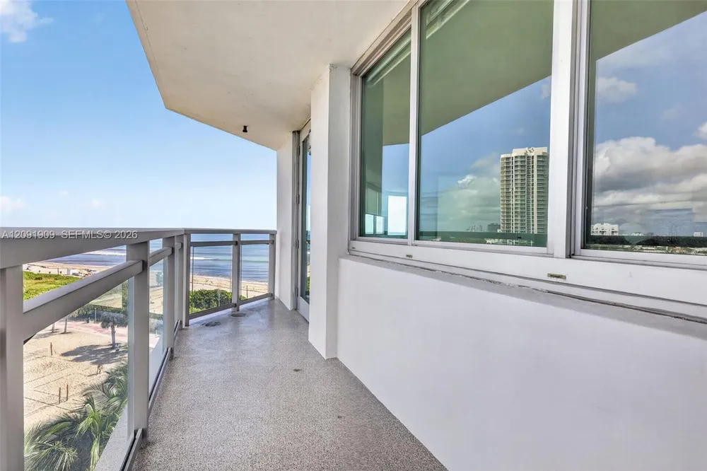 7135 Collins Ave, Miami Beach, FL 33141