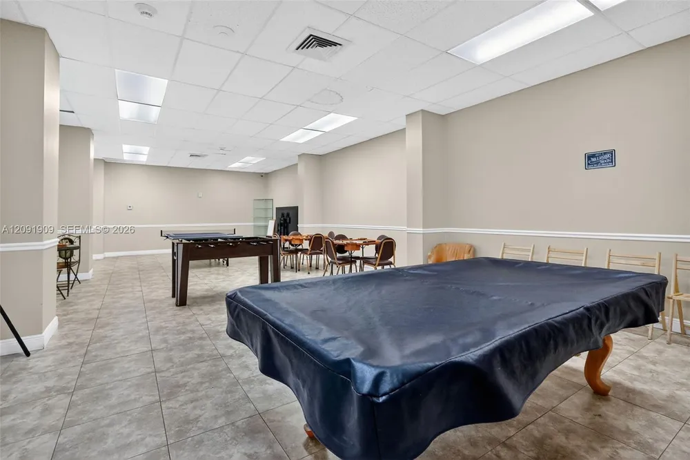 7135 Collins Ave, Miami Beach, FL 33141