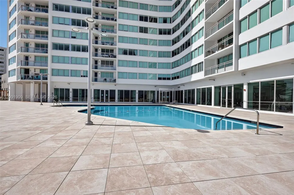 7135 Collins Ave, Miami Beach, FL 33141