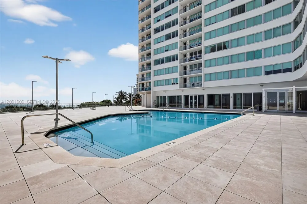 7135 Collins Ave, Miami Beach, FL 33141