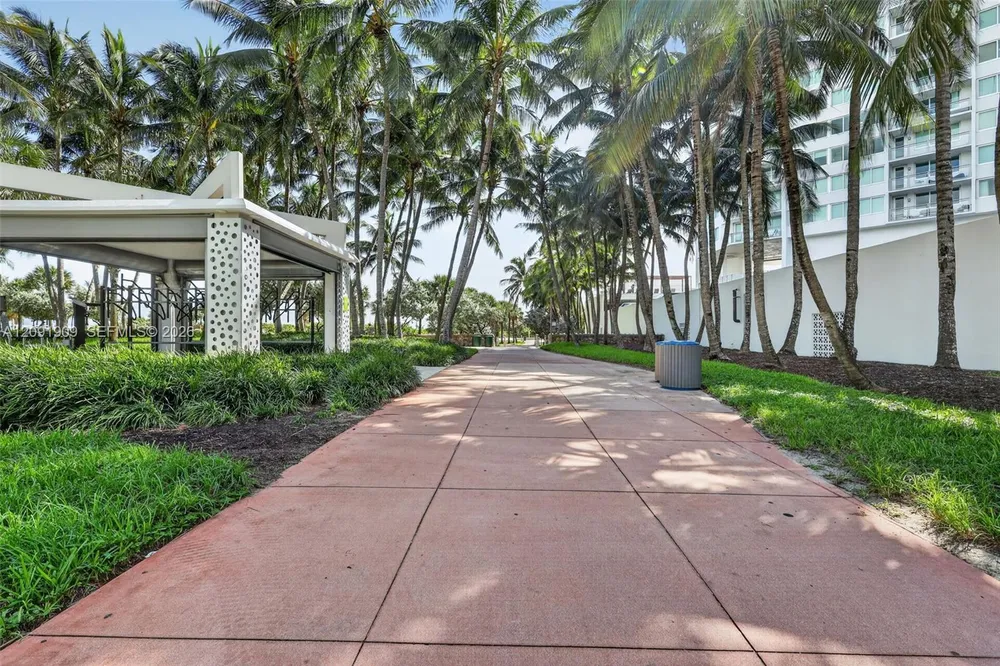 7135 Collins Ave, Miami Beach, FL 33141