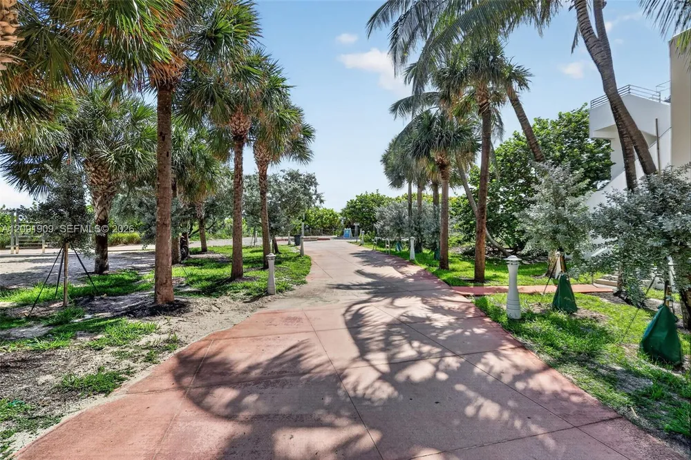 7135 Collins Ave, Miami Beach, FL 33141