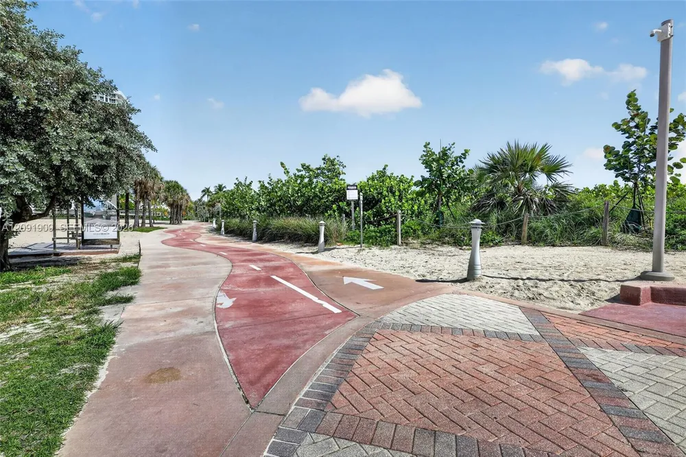 7135 Collins Ave, Miami Beach, FL 33141