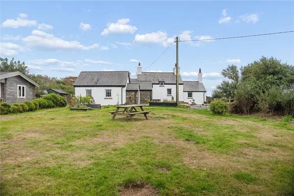 Llanfaethlu, Holyhead, LL65 photo 16