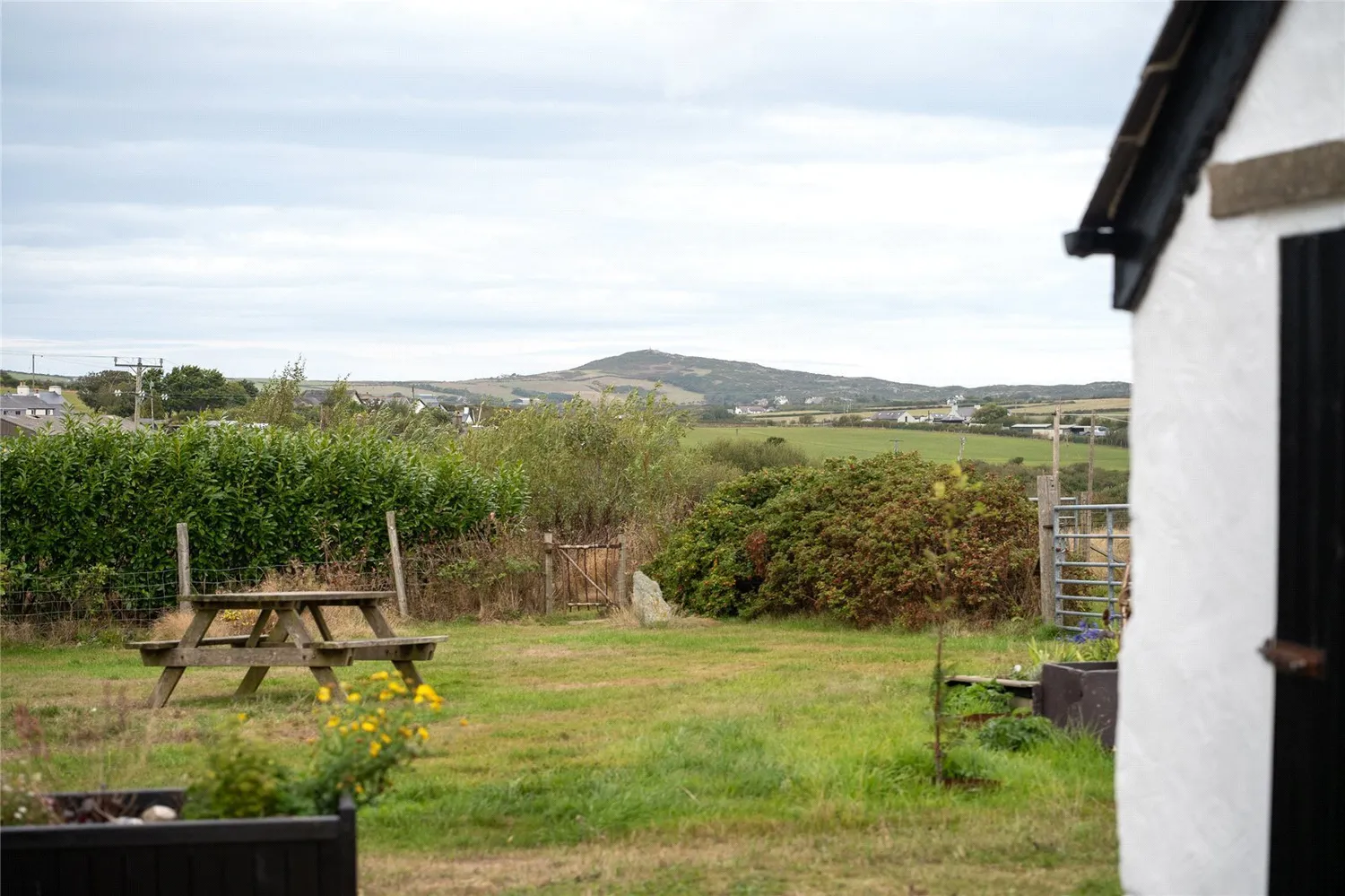 Llanfaethlu, Holyhead, LL65 photo 18