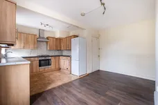 Beresford Avenue, Elthorne Heights, Hanwell, W7 photo 3