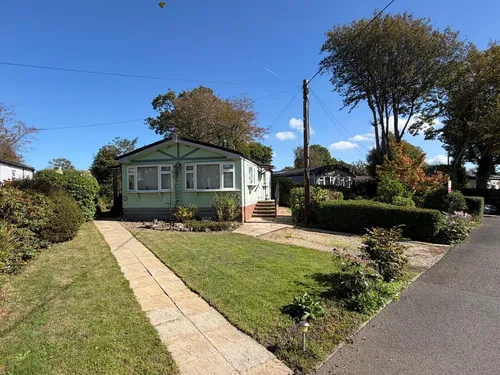Deanland Wood Park, Golden Cross, Hailshamphoto