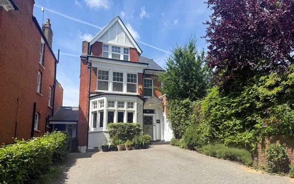 Muswell Hill Road, London, N10