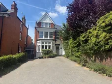 Muswell Hill Road, London, N10 photo 17