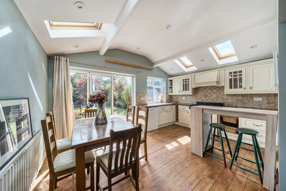 Claremont Crescent, Croxley Green, WD3
