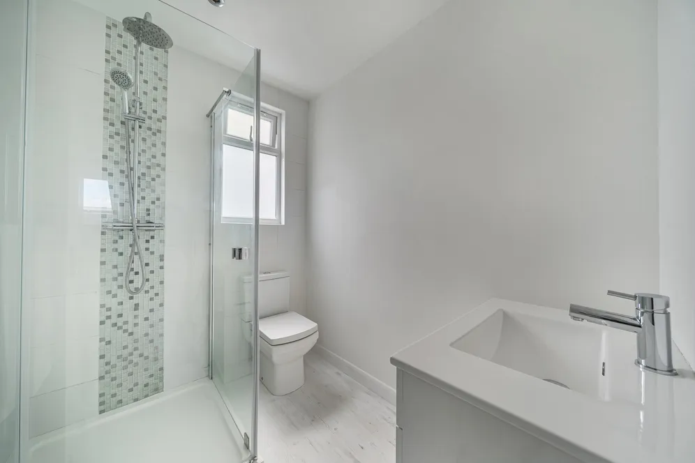 Claremont Crescent, Croxley Green, WD3 photo 6