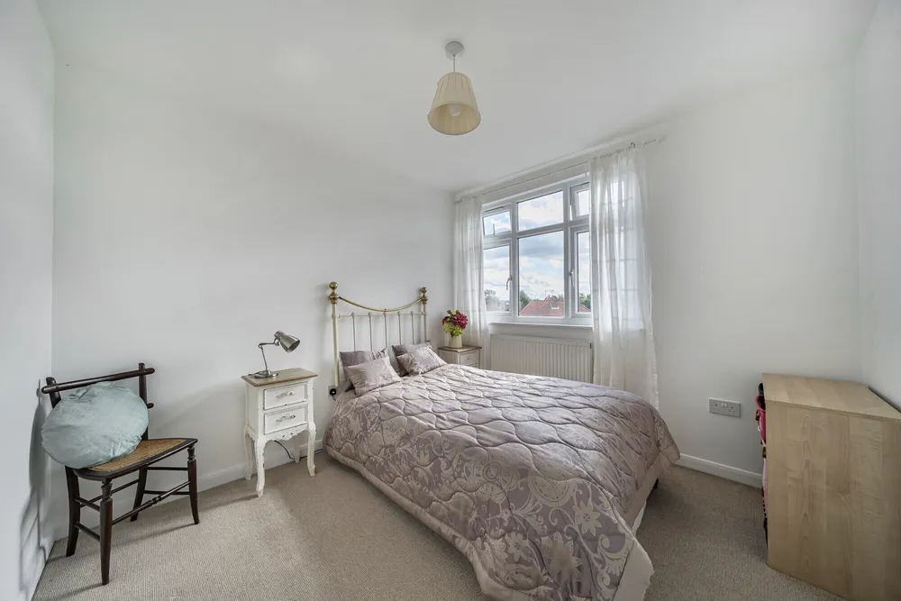 Claremont Crescent, Croxley Green, WD3