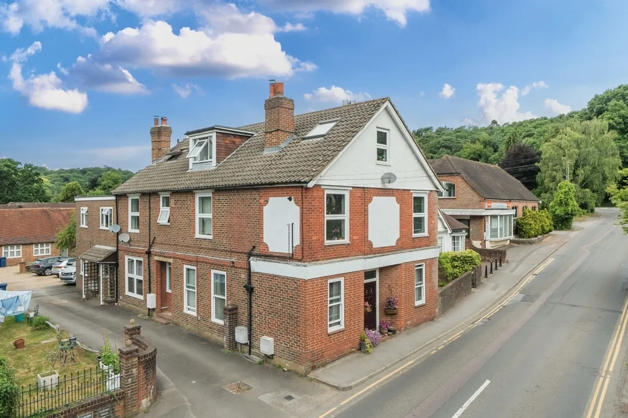 Church Road Haslemere GU27 photo 1