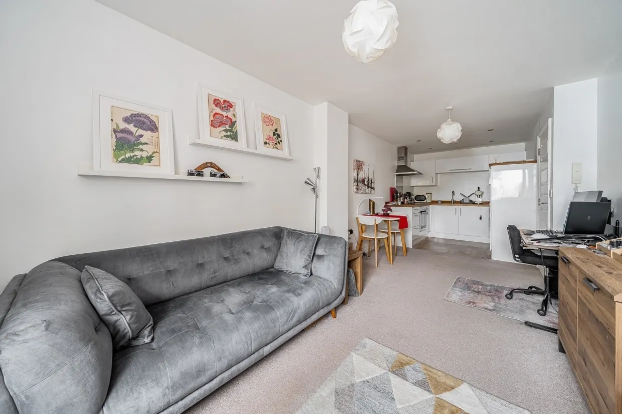 Montpellier Terrace Cheltenham GL50 photo 5