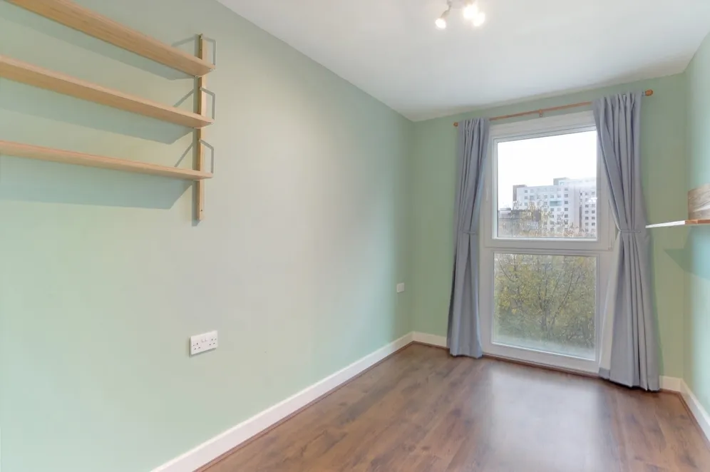 Tarves Way, Greenwich, SE10 photo 8