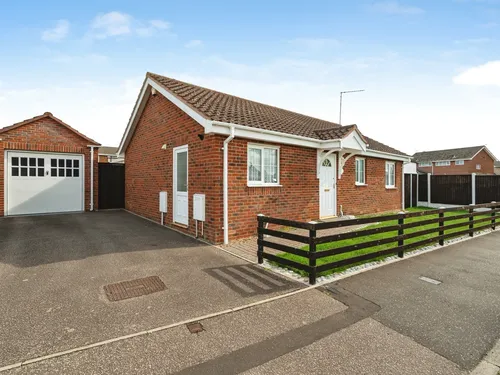 Heather Road, Belton, Great Yarmouthphoto