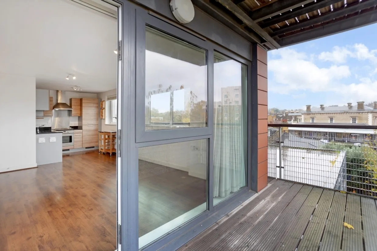 Tarves Way, Greenwich, SE10 photo 14