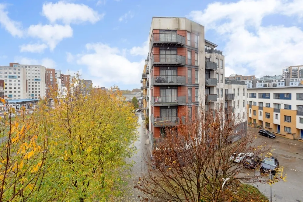 Tarves Way, Greenwich, SE10 photo 17