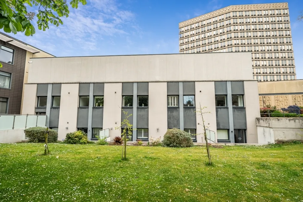Montpellier Terrace Cheltenham GL50 photo 17