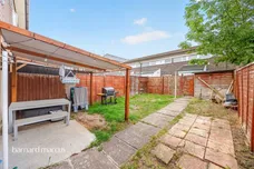 Brabazon Avenue, Wallington