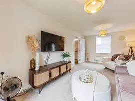 Honeywood Drive, Corby Glen, Grantham thumb 3