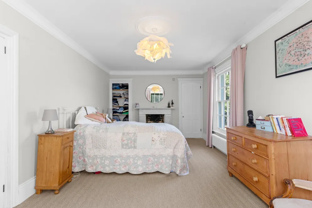 Property carousel item 40
