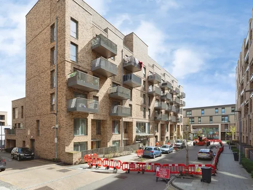 Mast Street, Barkingphoto