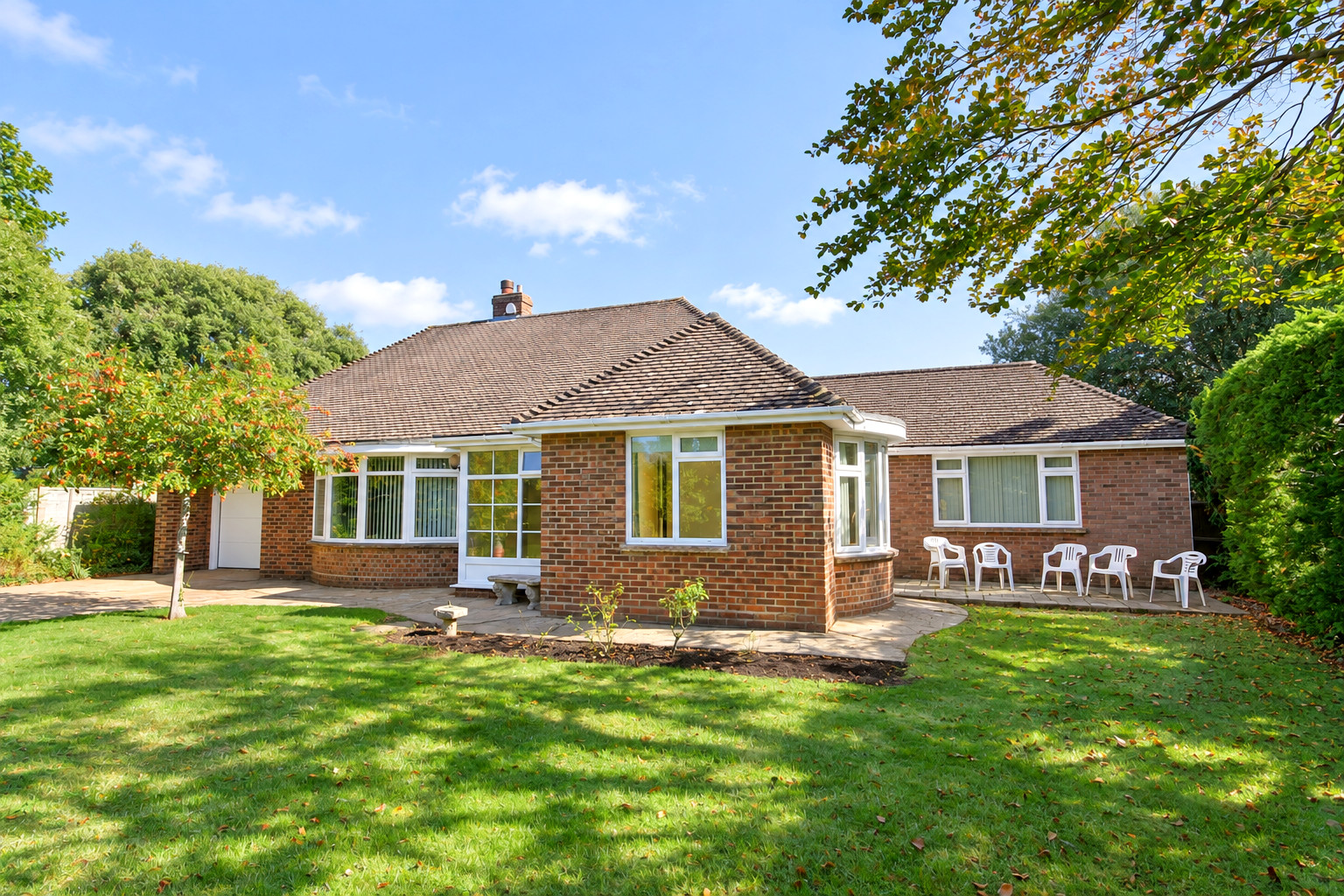 Lawn Road, Milford on Sea Image 1