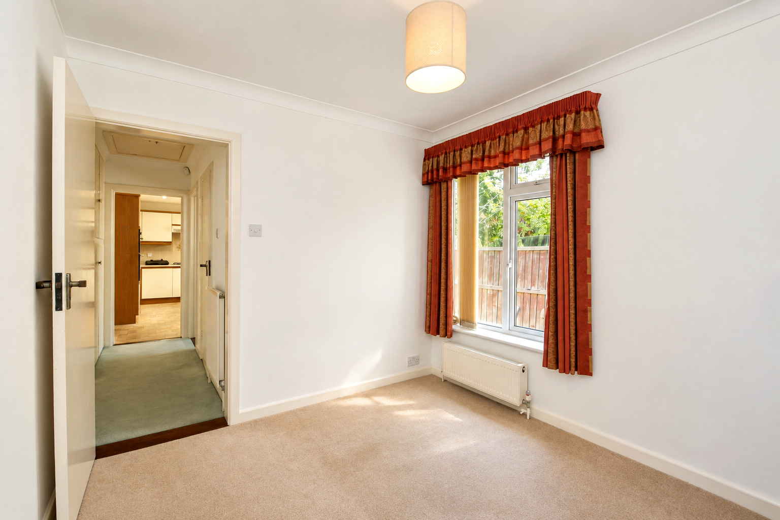 Lawn Road, Milford on Sea Image 10