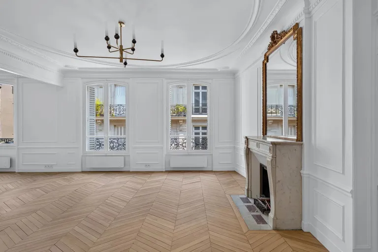 Paris 6th (Notre-Dame-des-Champs), 75006, France