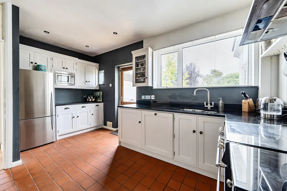 Birchwood Grove Road, Burgess Hill, RH15 photo 4
