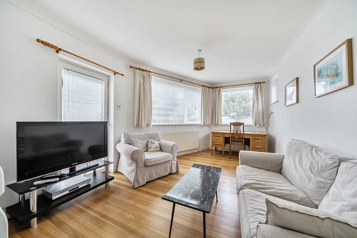Birchwood Grove Road, Burgess Hill, RH15 photo 5