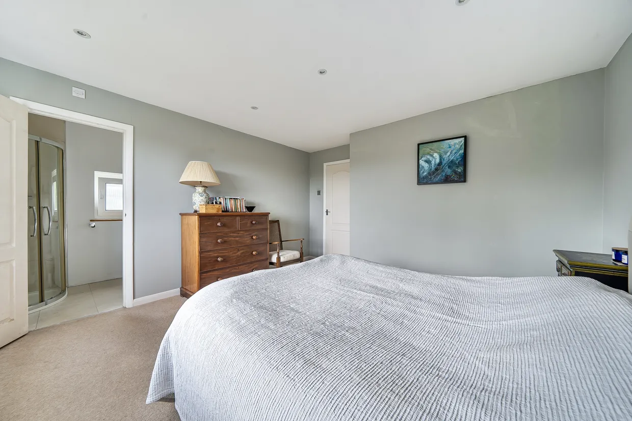 Birchwood Grove Road, Burgess Hill, RH15 photo 9