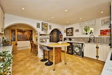 Mount Pleasant, Crewkerne