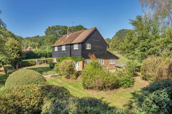 Hinksden Road, Benenden, TN17 photo 1