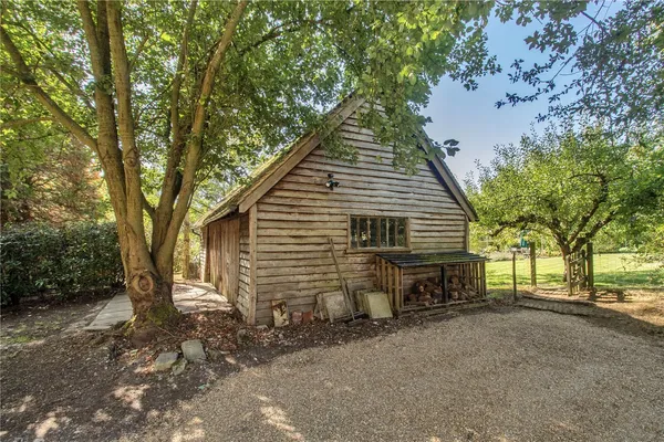 Hinksden Road, Benenden, TN17 photo 5