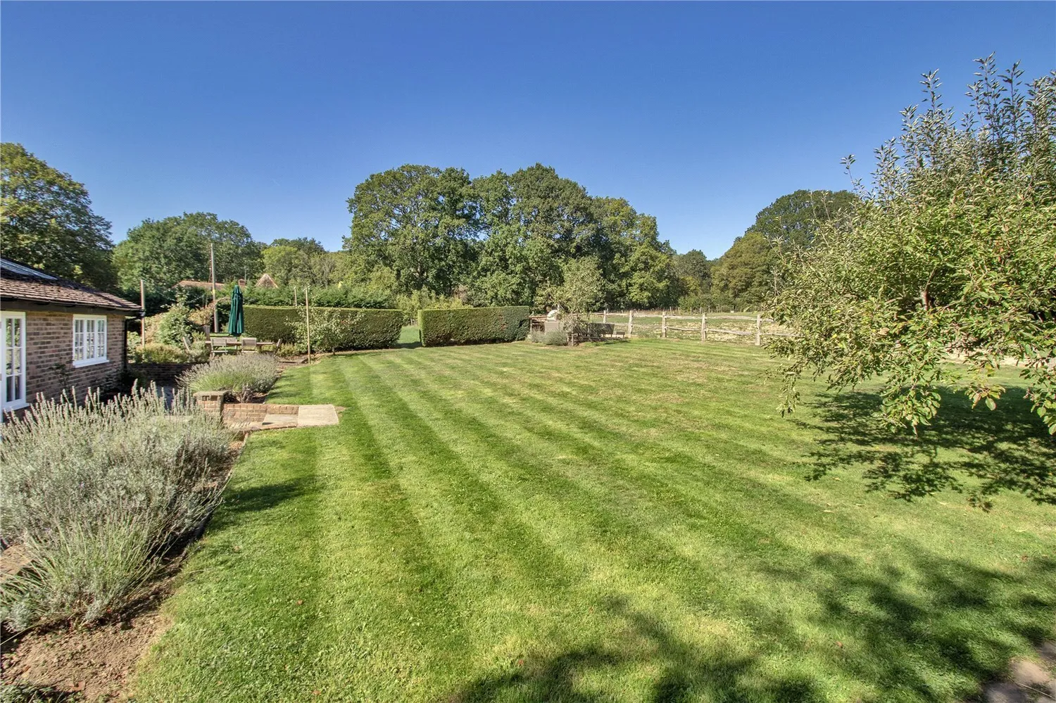 Hinksden Road, Benenden, TN17 photo 10