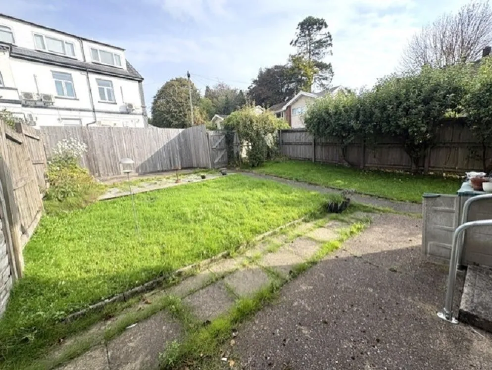 Property carousel item 12